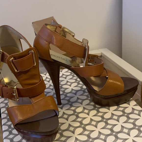 Michael Kors Gansevoort Teak Platform Size 7 - Picture 8 of 13